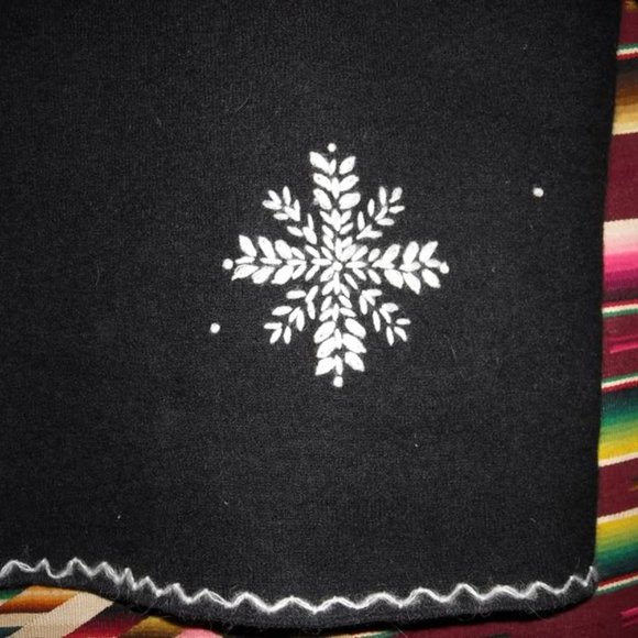 Womens Pendleton Black Wool Snowflake Cardigan Sweater Light Jacket Medium - Picture 2 of 6